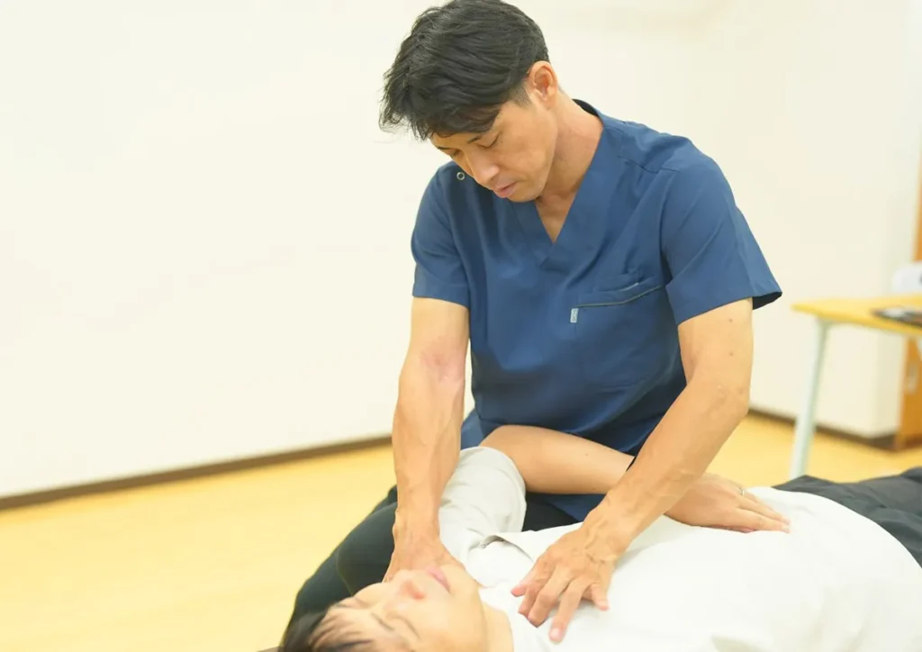 鎖骨の施術、名東区、パーソナル整体haru